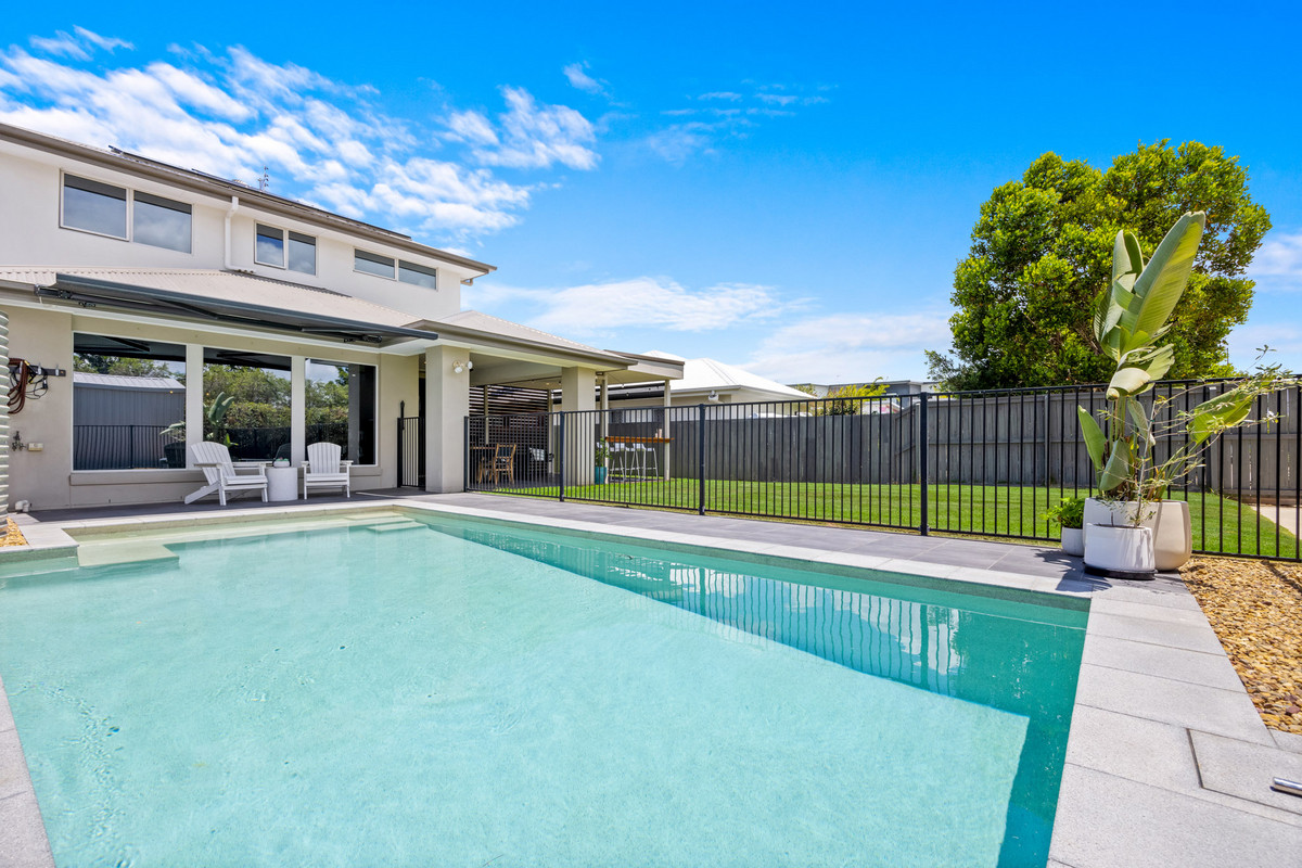 5 Banks Crescent, BARINGA QLD 4551