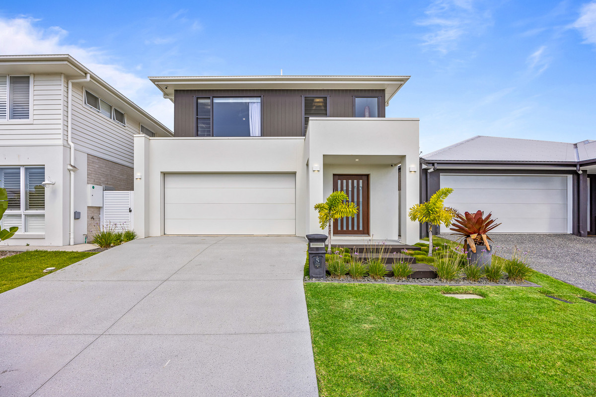 5 Lord Howe Circuit, Banya QLD 4551