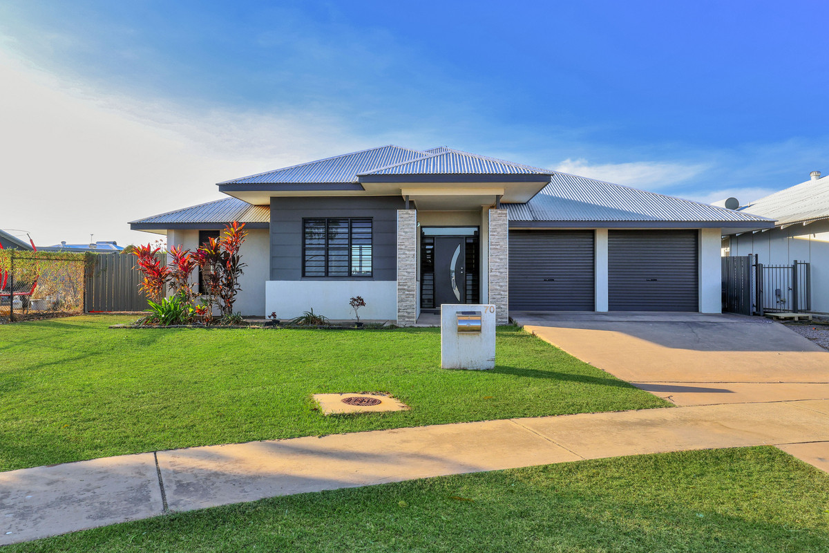 Spacious Family Living with Luxury Touches in Prime Zuccoli Location
