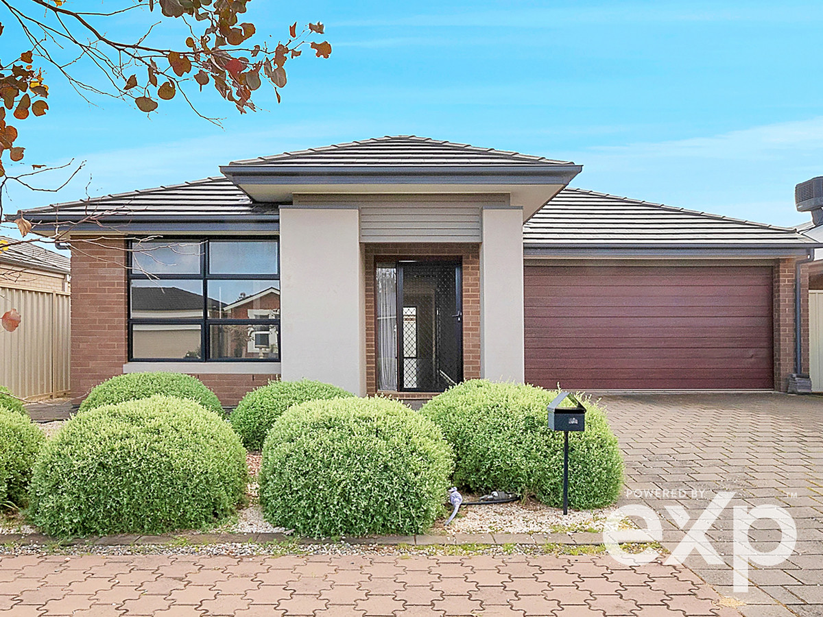 16 Mango Street, Burton