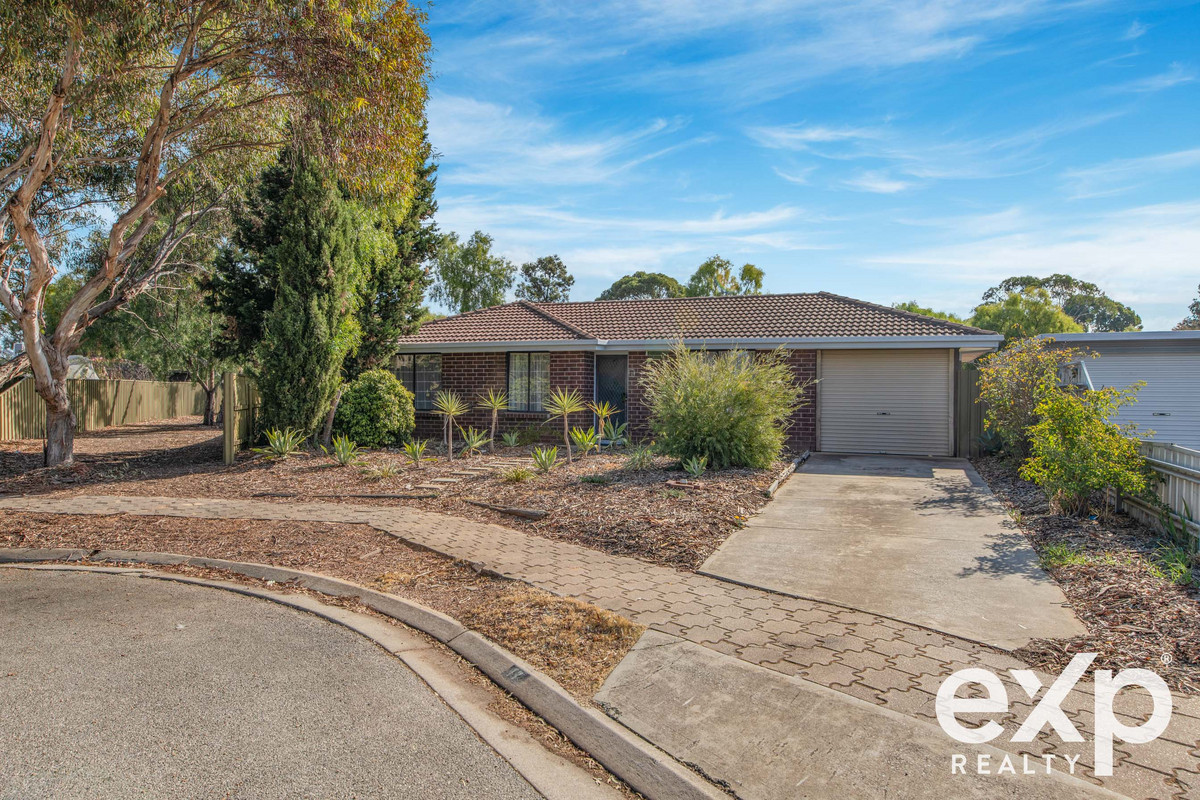 17 Linwood  Crescent, Parafield Gardens