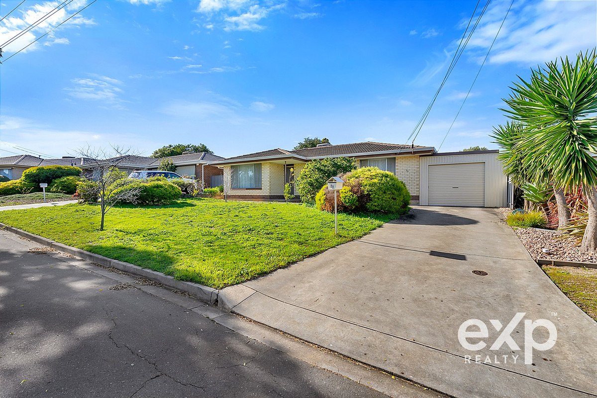 33 Saturn  Crescent, Modbury North