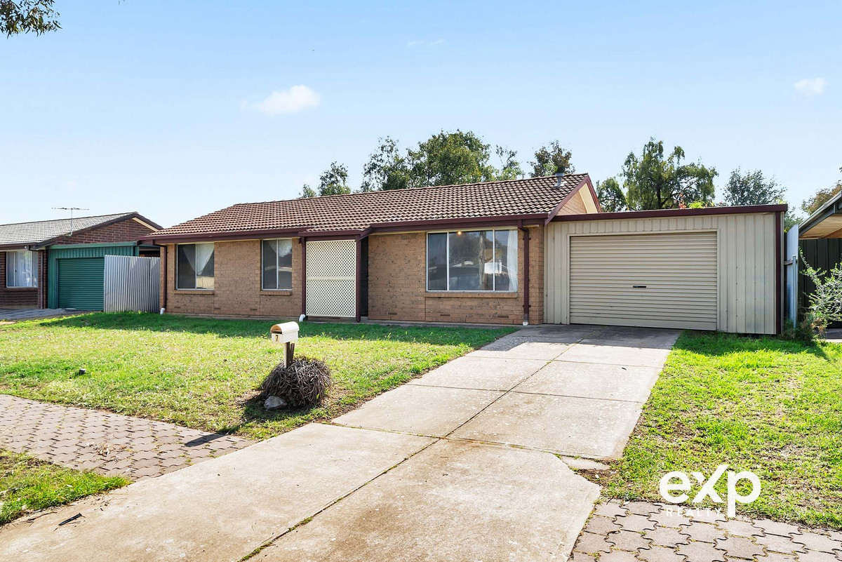 7 Barton Crescent, Burton