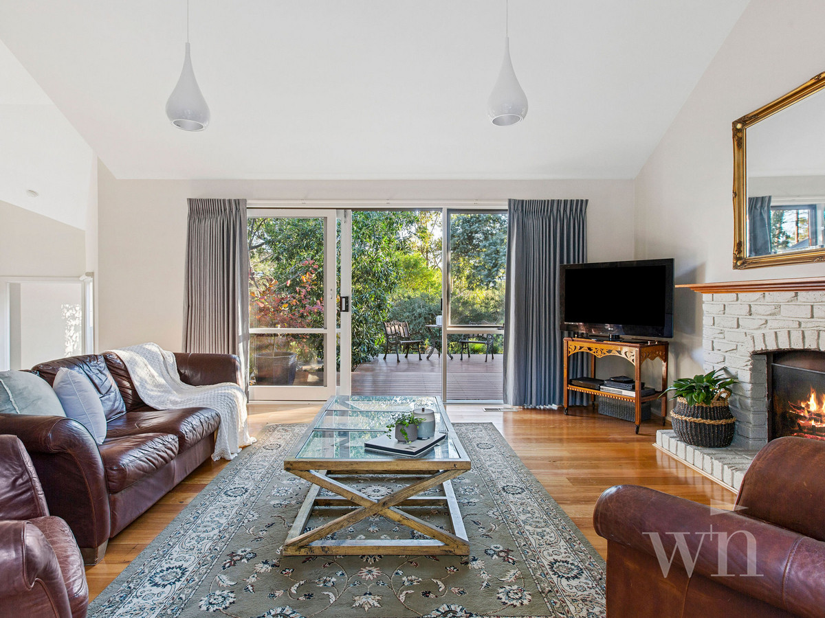 33A Kilburn Grove, MOUNT MARTHA VIC 3934 • Warlimont & Nutt