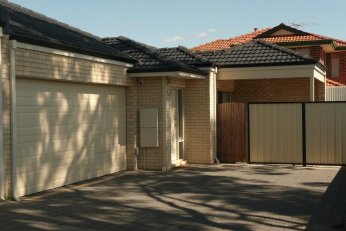 Property enquiry form background image