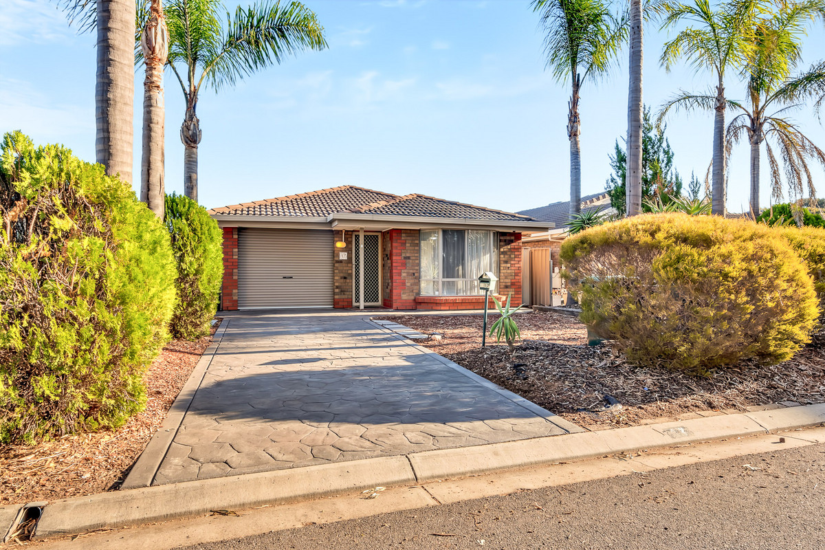 17 Mitchinson Grove, Pooraka SA 5095 (4534921)