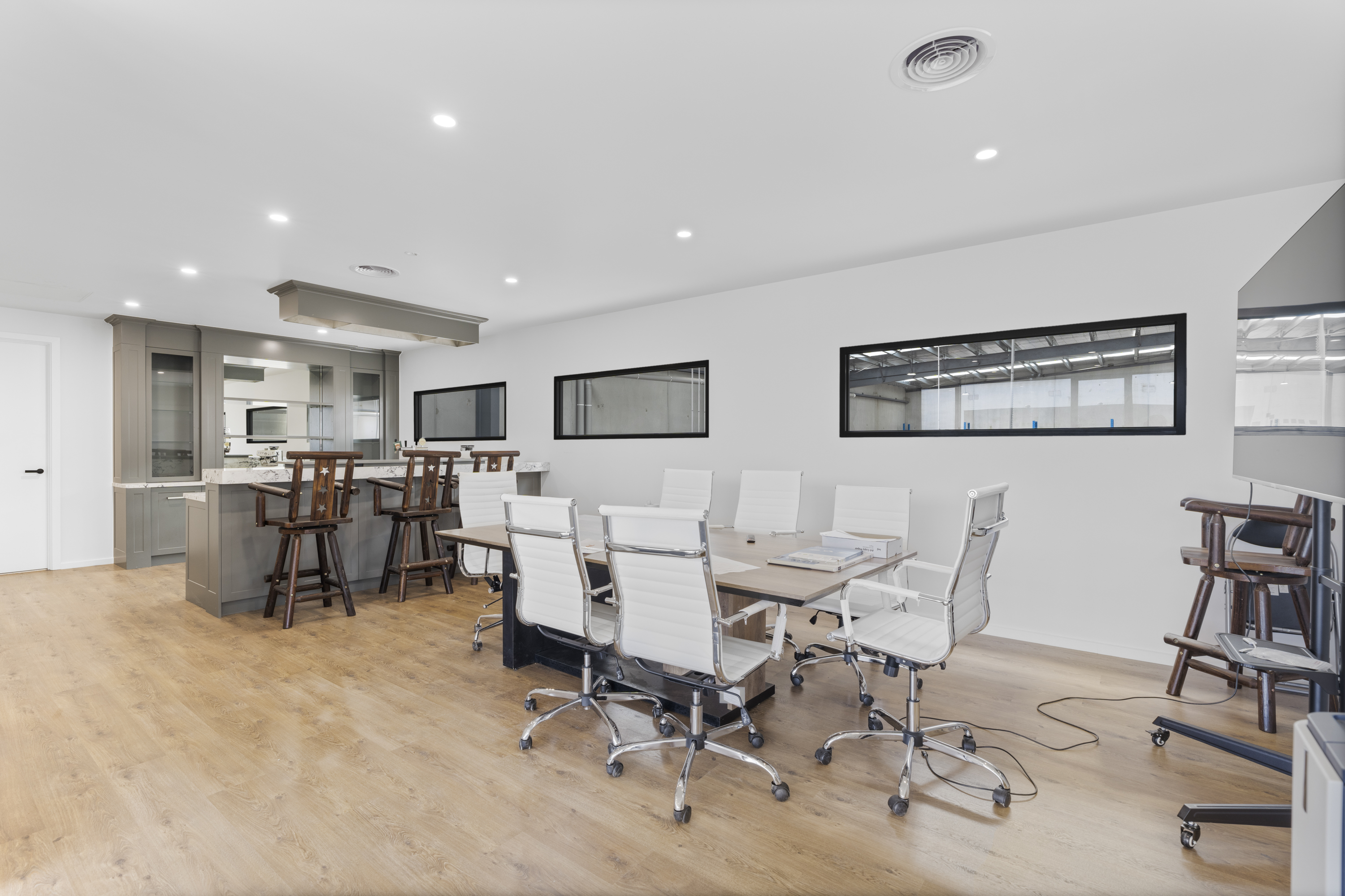 6 Lord Court, Dandenong South For Sale by Rutherfords Real Estate - image 7