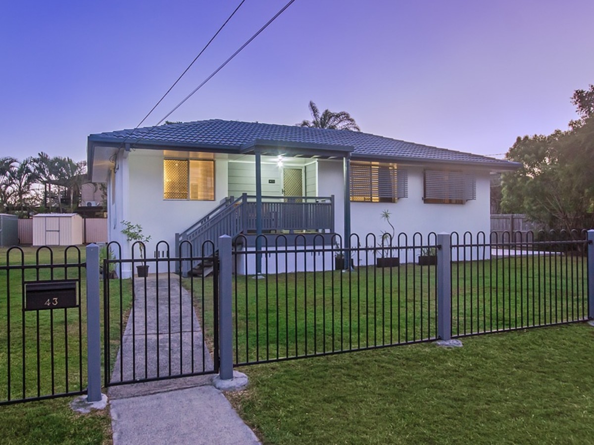 Property enquiry form background image