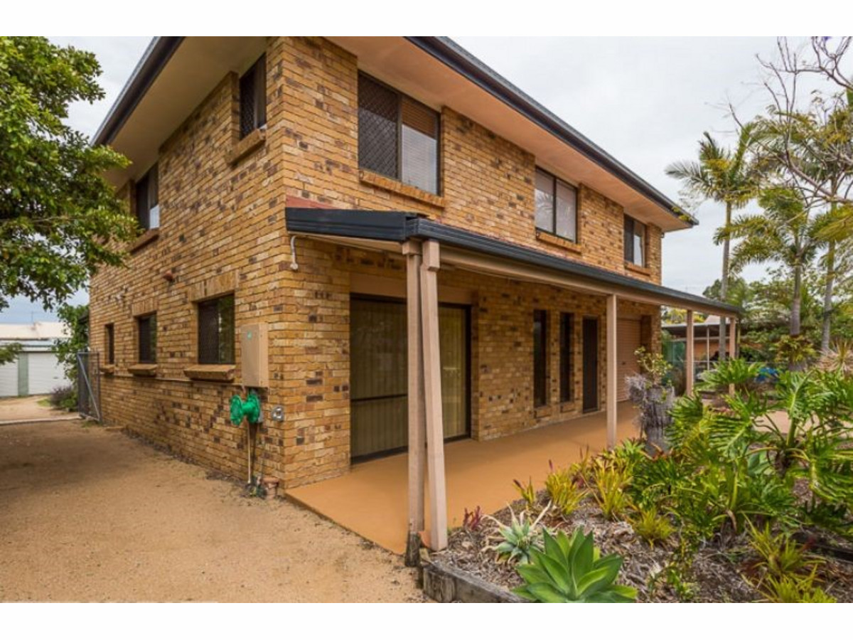 LIVE "THE LIFE" THOMSONS BEACH PRECINCT 923m2 Team Solomon Estate