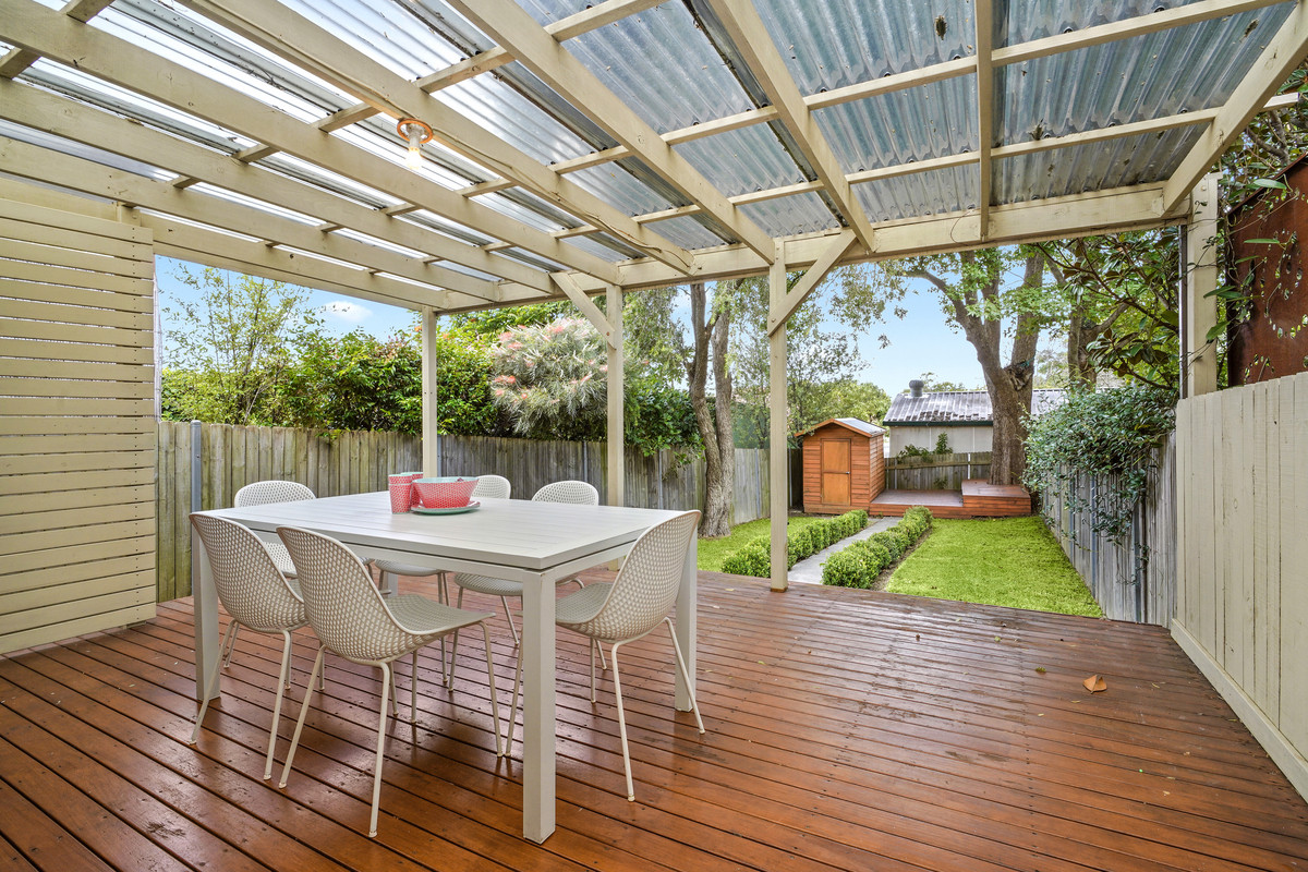 64 Fitzroy Street, Burwood Sold by Rich & Oliva - image 2