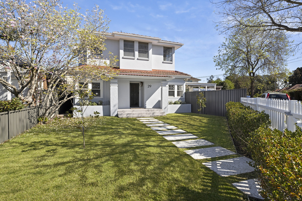 29 Walsh Avenue, Croydon Park Auction by Rich & Oliva - image 2