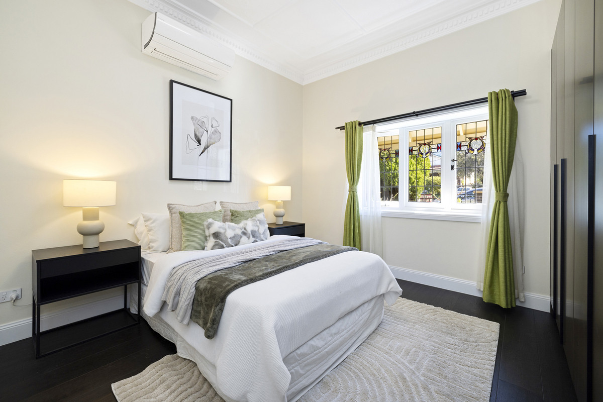 46 Austin Avenue, Croydon Auction by Rich & Oliva - image 4